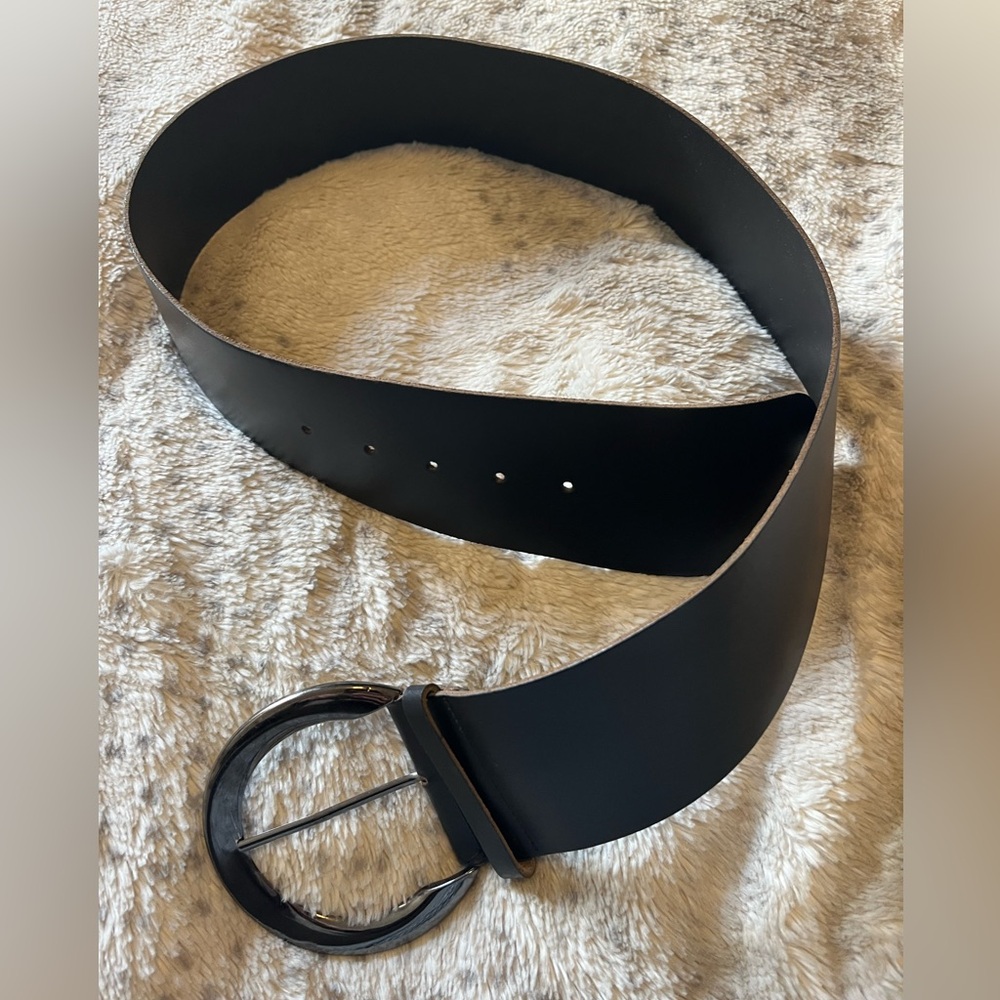 Elegant Black Women's Belt